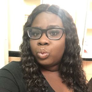 Meet your Posher, Michaela